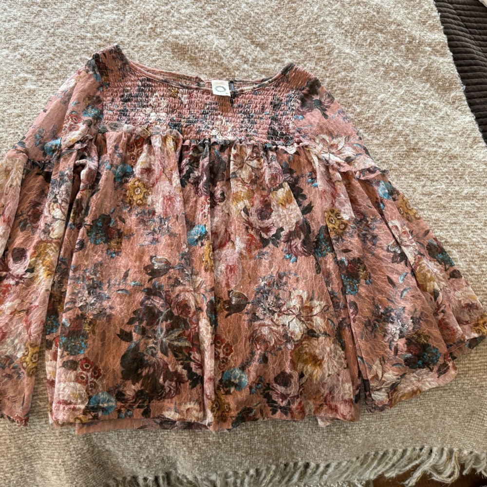 Cute anthropology sheer top only worn twice